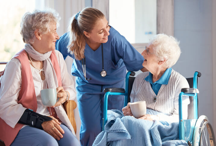 A Woman in a wheelchair consulting a doctor for dementia care in Shreveport, LA.